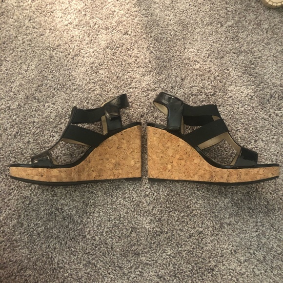 Adrienne Vittadini Patent Faux Leather Black Wedge - Picture 3 of 5